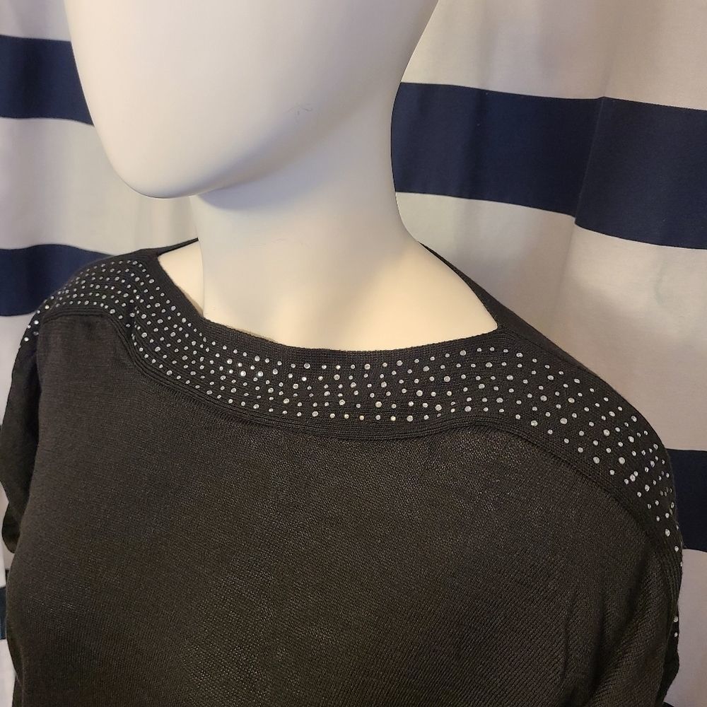 Laura torelli classic sweater, Size M
